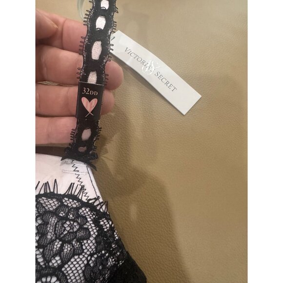 Victorias Secret Lightly Lined Lace Push-Up Bra 32DD Black & Pink Adjustable Str - Picture 4 of 6